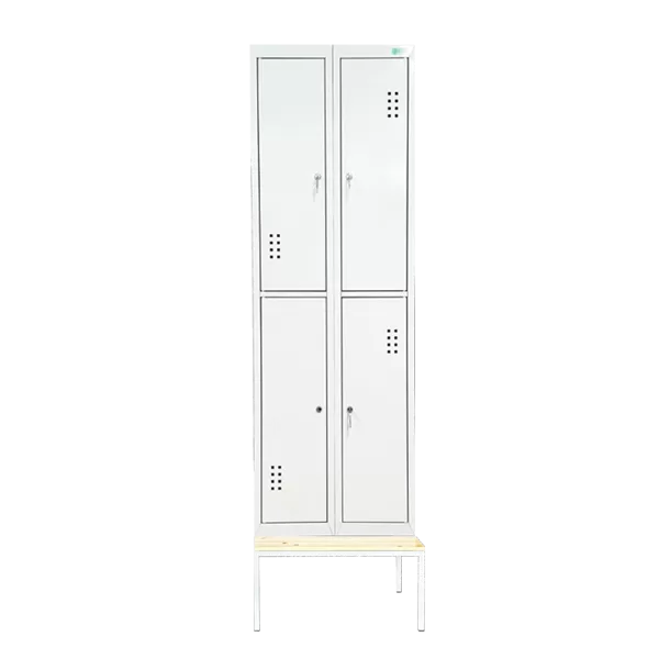 Garderobes metāla skapji . 